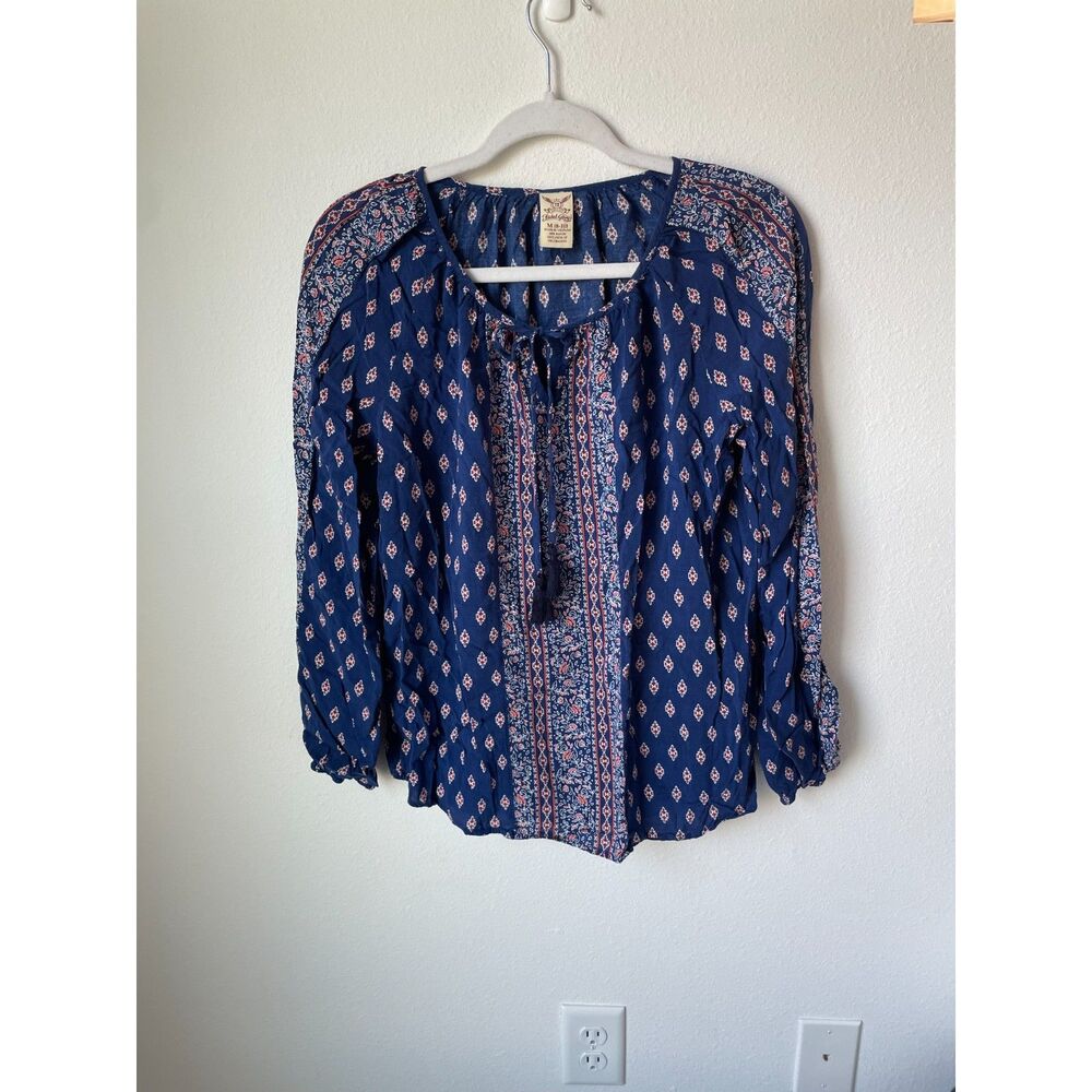 Fairy grunge peasant blouse M Vintage Faded Glory rayon boho tassel top